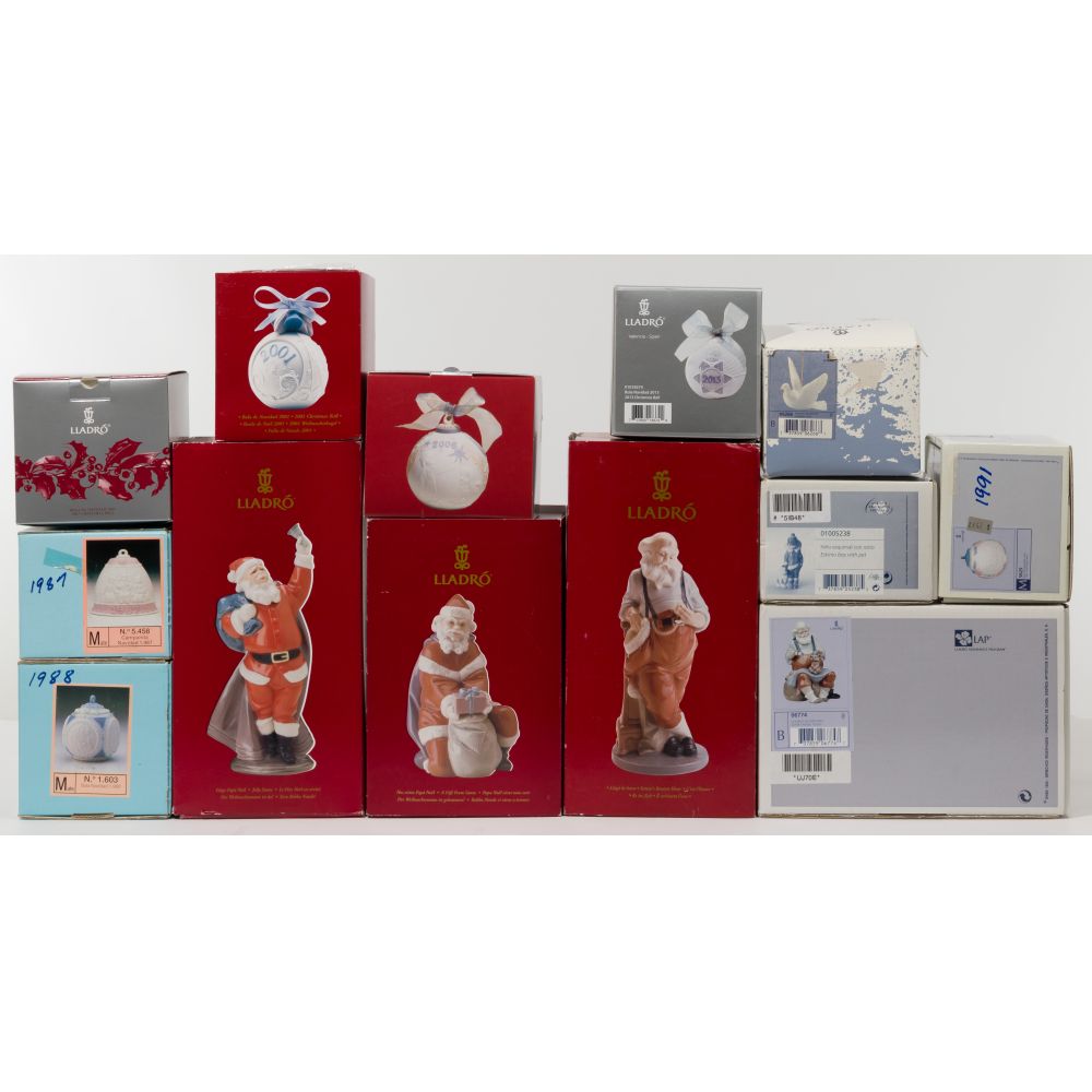 Appraisal: LLADRO CHRISTMAS FIGURINE ASSORTMENT items including Santa s Magic Touch