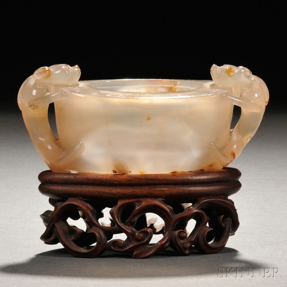 Appraisal: Agate Brush Washer China oblong resting on four shallow bracket