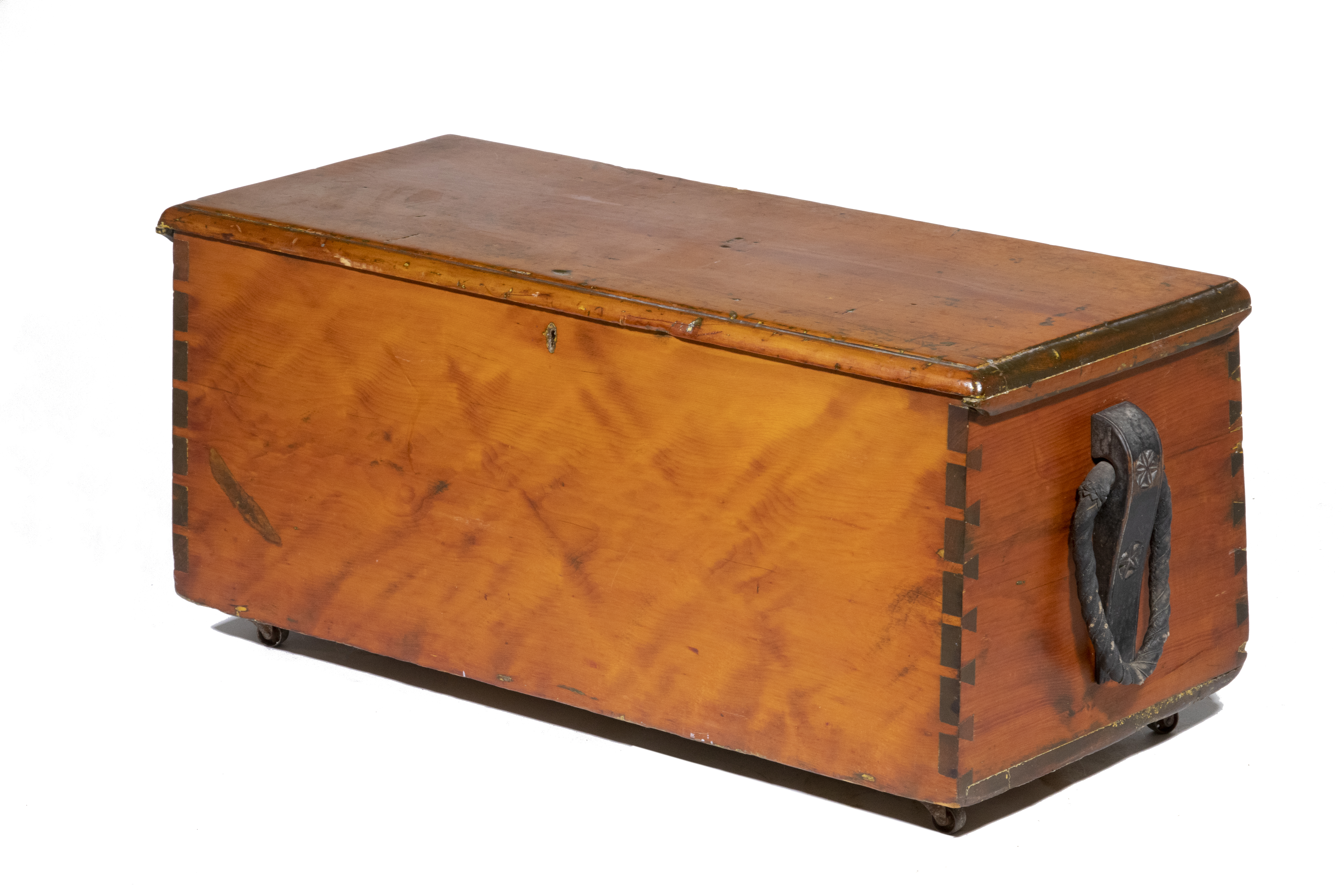 Appraisal: TH C SAILOR'S CHEST Six-Plank Pumpkin Pine with exposed dovetail