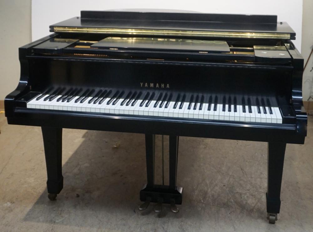 Appraisal: Yamaha Nippon Gakki G Baby Grand Piano with Bench Serial