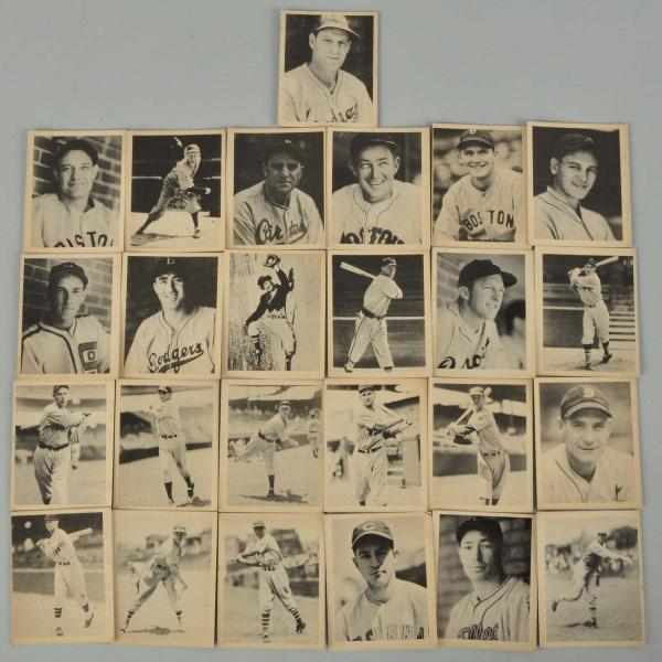 Appraisal: Lot of Play Ball Baseball Cards Description Black and white