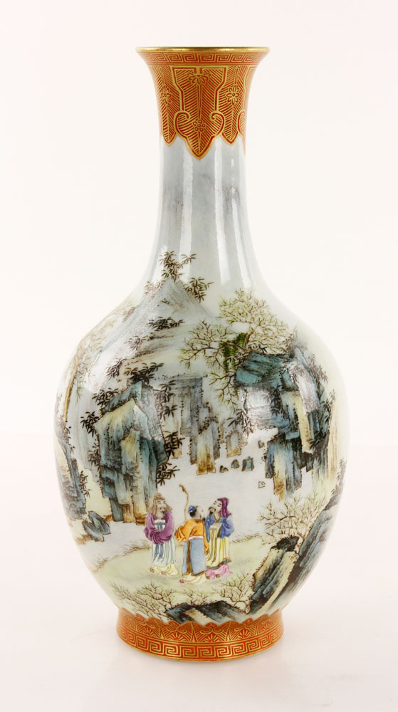 Appraisal: - Famille Rose Porcelain Vase Famille rose porcelain vase China