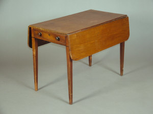 Appraisal: A mahogany pembroke table early th century the rounded top