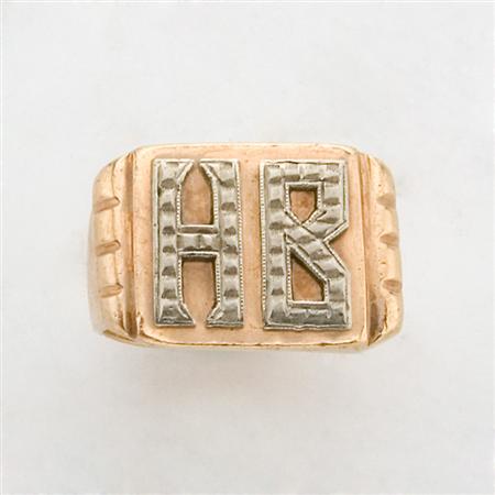 Appraisal: Gentleman's Gold Initial Ring Estimate -