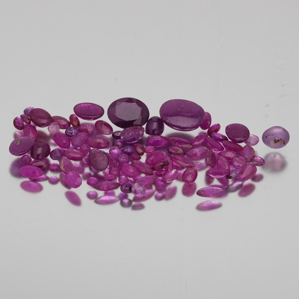 Appraisal: MULTIPLE UNMOUNTED CT TOTAL MULTI-SHAPE RUBY GEMSTONES Multiple unmounted multi-shape