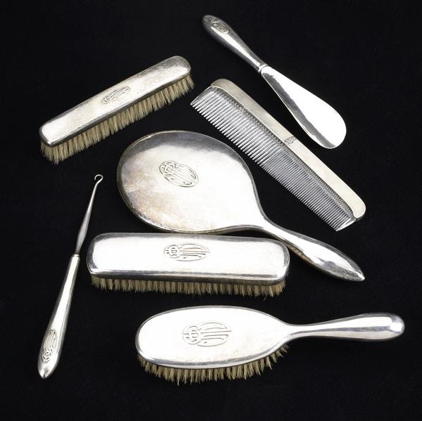 Appraisal: KALOSeven-piece hammered silver dresser set monogrammed SBR mirror hairbrush two