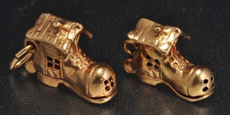 Appraisal: Lot of K Y Gold Woman in the Shoe Charms