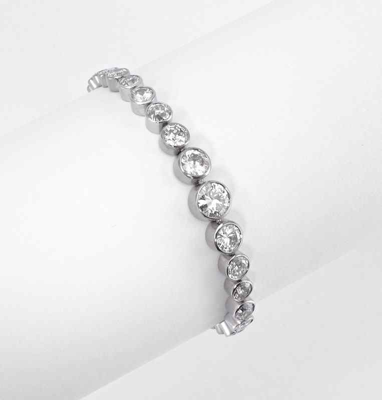 Appraisal: CT PLATINUM DIAMOND COLLET BRACELET CA - Old European round