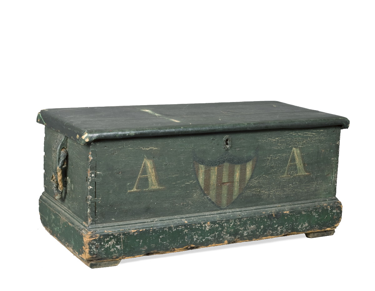 Appraisal: PAINTED WOOD SAILOR'S SEA CHEST WITH AMERICAN SHIELD The rectangular