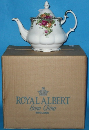 Appraisal: Royal Albert Old Country Roses Teaset with Teapot boxed seconds