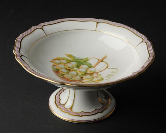 Appraisal: An Old Paris Porcelain Comport having a handpainted grape design