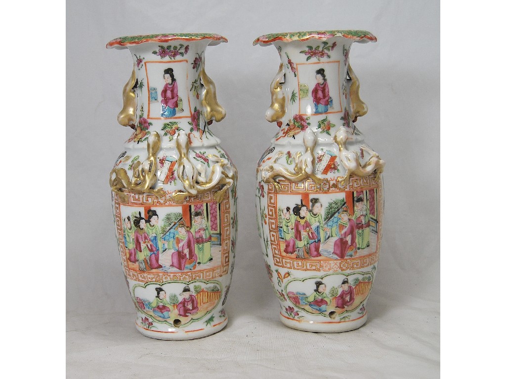 Appraisal: A pair of th century Chinese Canton famille rose baluster