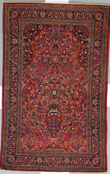 Appraisal: A Sarouk rug size approximately ft in x ft in