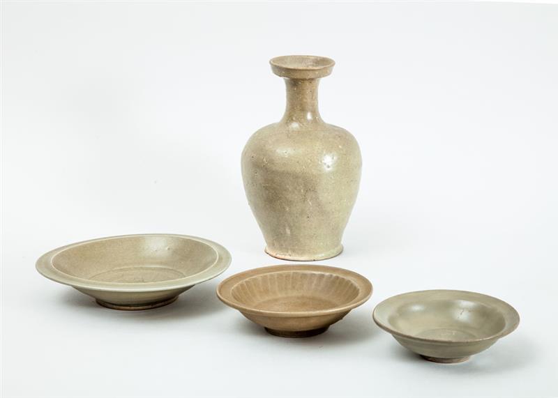 Appraisal: LONGQUAN STYLE TAN CELADON-GLAZED VASE AND THREE DISHES The ovoid