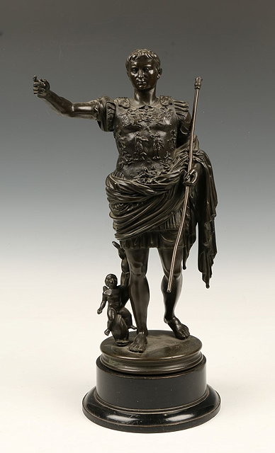 Appraisal: AN ANTIQUE GRAND TOUR BRONZE FIGURE of Caesar holding a