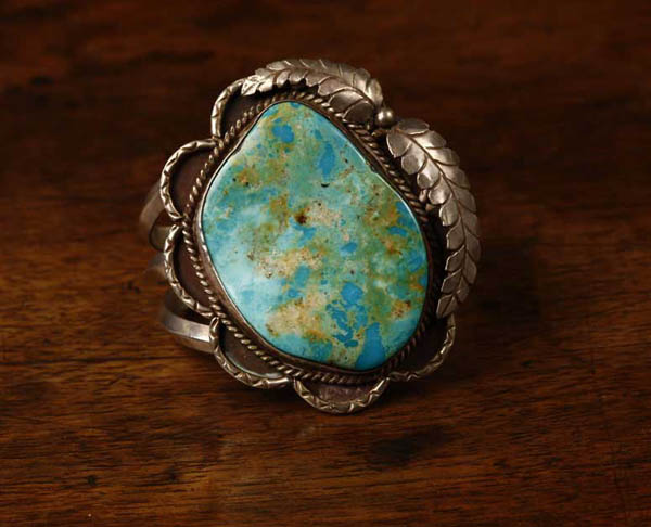 Appraisal: Native American Navajo sterling turquoise cuff Native American Navajo sterling