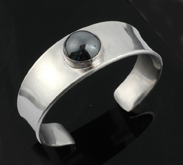 Appraisal: A stering silver cuff bangle by Georg Jensen The tapered