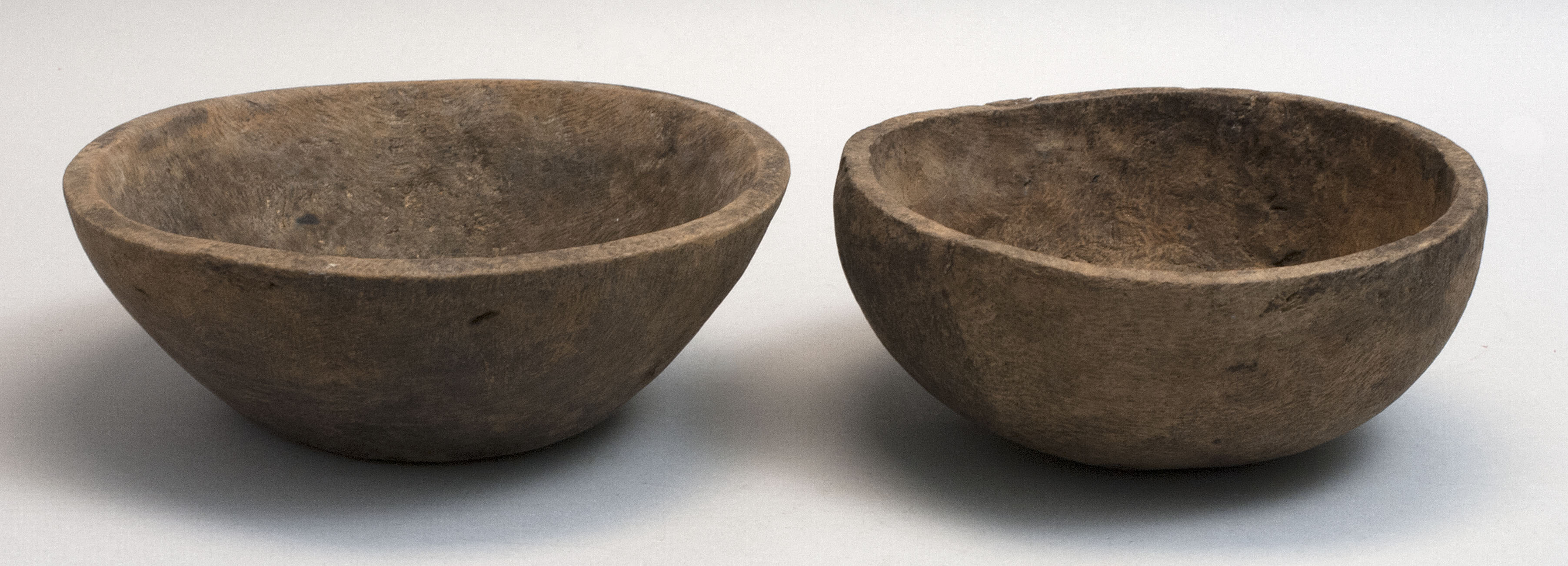 Appraisal: TWO PRIMITIVE BURLWOOD BOWLS th CenturyDiscovered in Southeastern Massachusetts Diameters