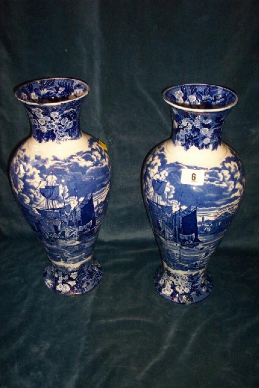 Appraisal: A pair of large Wedgwood blue and white printed Ferrara