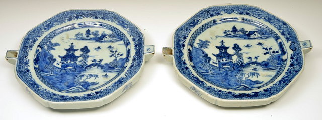 Appraisal: A PAIR OF CHINESE BLUE AND WHITE HOT PLATES willow