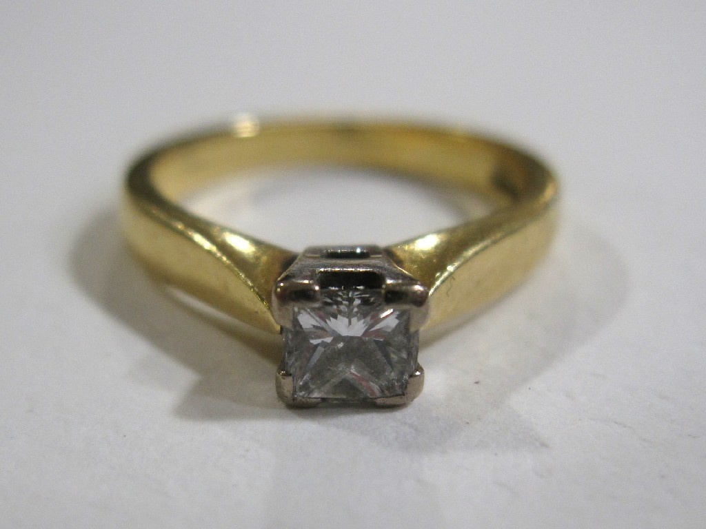 Appraisal: Eighteen carat gold princess cut diamond solitaire ring