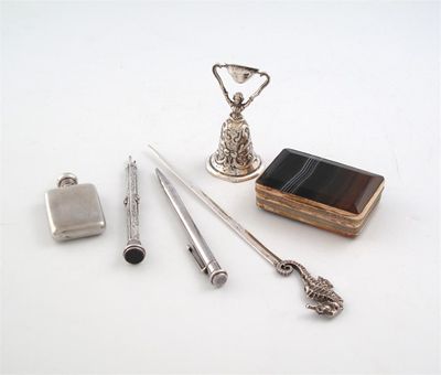 Appraisal: A mixed lot comprising silver items a miniature silver wager