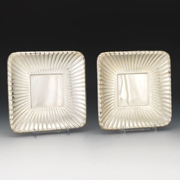 Appraisal: PAIR OF REED BARTON SQUARE STERLING TRAYS x x Two