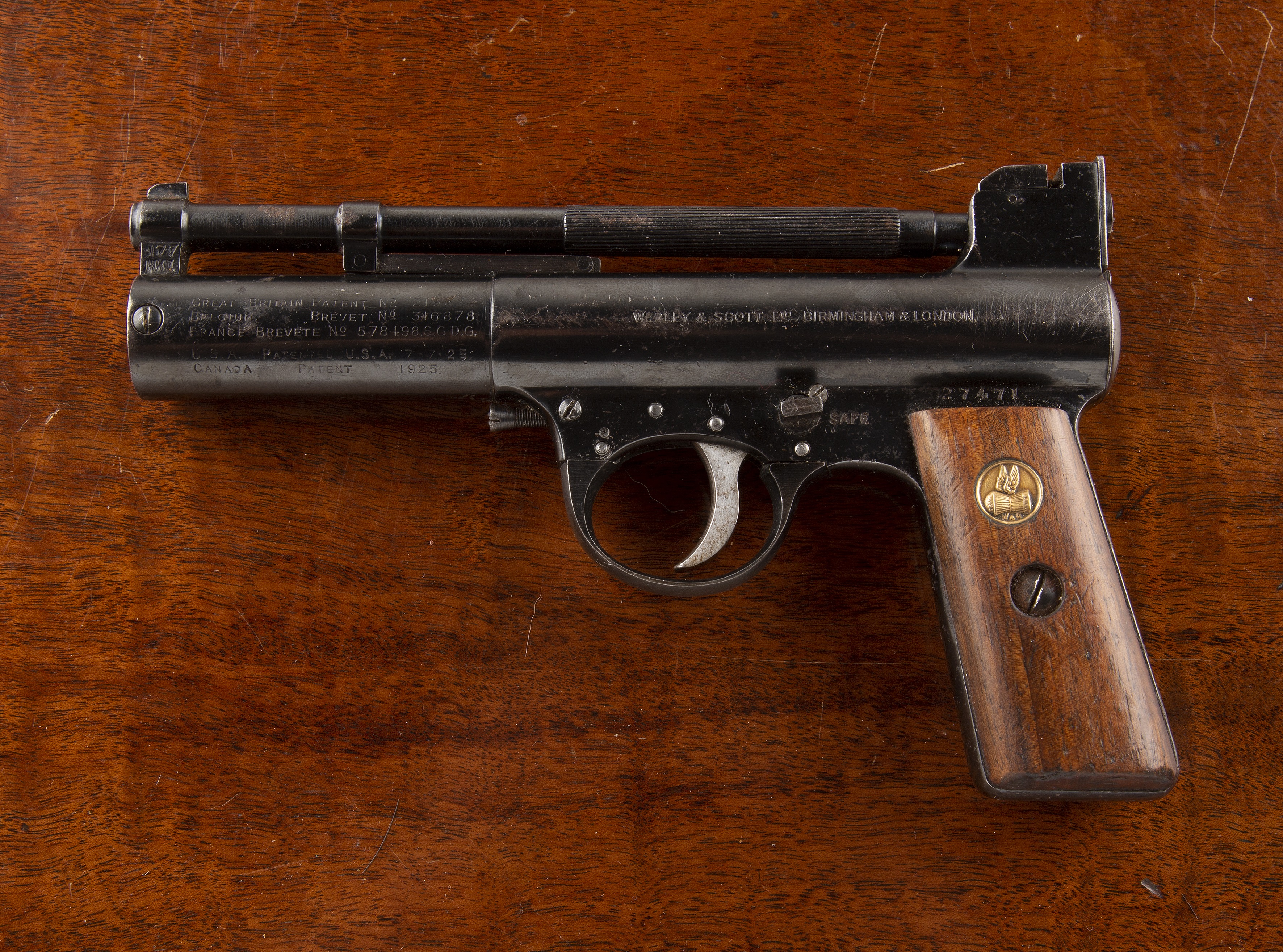 Appraisal: Webley and Scott air pistol circa Mark serial number overall