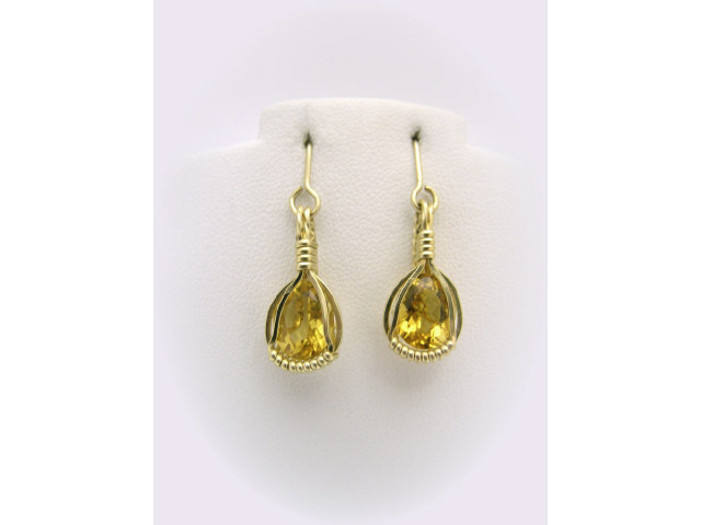 Appraisal: Pair of K gold earrings each set with approximate ct