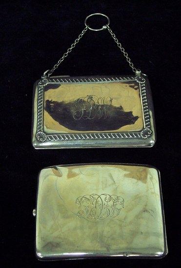 Appraisal: A lady's purse the gadrooned borders with shell corners on