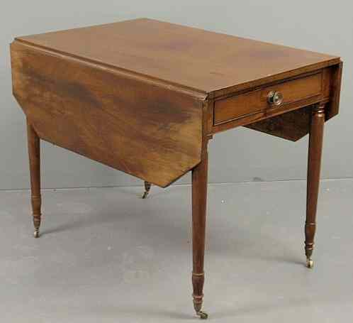 Appraisal: American Sheraton mahogany drop-leaf table c with a single drawer