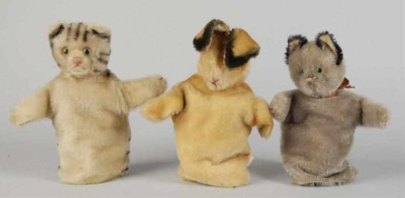 Appraisal: Lot of Steiff Animal Hand Puppets Description German Includes two