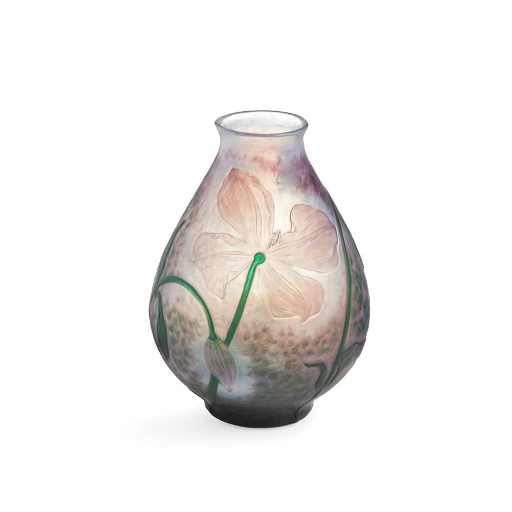 Appraisal: DAUM FR RES NANCY EST CAMEO VASE CIRCA glass overlaid