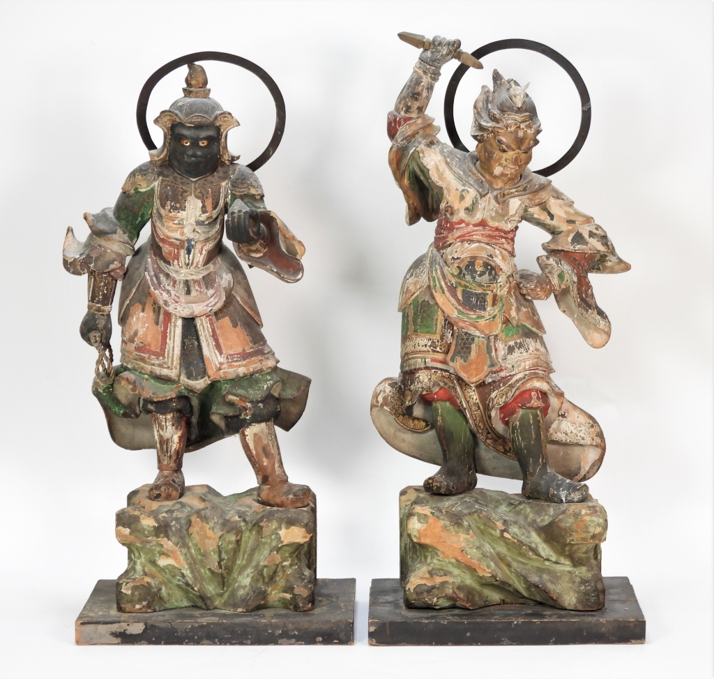 Appraisal: PR JAPANESE MUROMACHI PERIOD GUARDIAN FIGURES Japan Muromachi PeriodThis pair