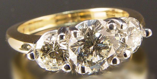 Appraisal: THE QUINTESSENTIAL STONE DIAMOND RING Ctw diamonds k yellow gold