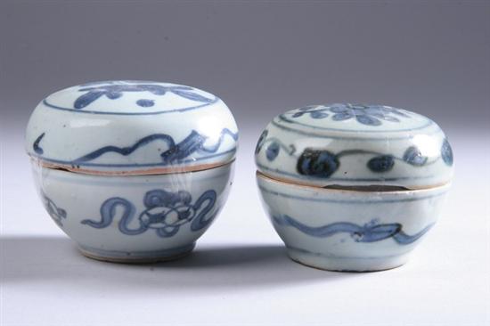 Appraisal: TWO CHINESE BLUE AND WHITE PORCELAIN BOXES Ming Dynasty Wanli