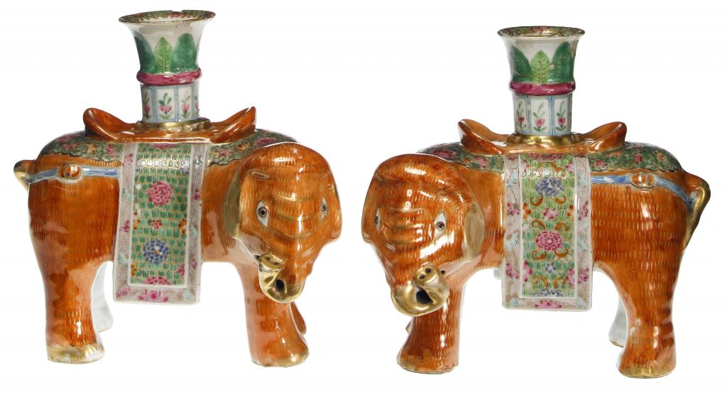 Appraisal: A PAIR OF EXPORT PORCELAIN INCENSE BURNERS in the form