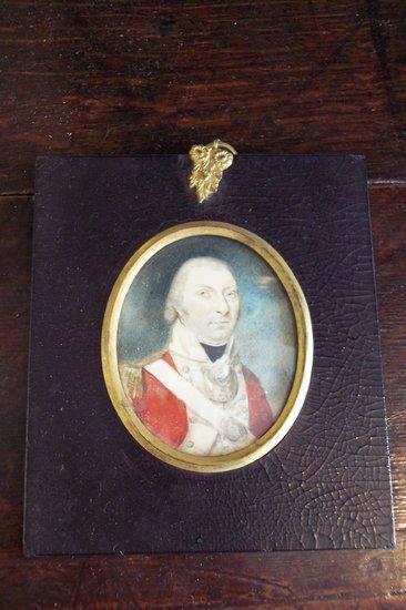 Appraisal: early th Century English schoolAn Officer in Uniformoval portrait miniature