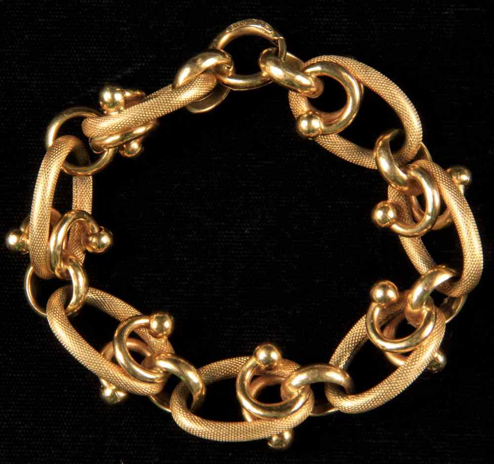 Appraisal: BRACELET - K multi-link gold bracelet consisting of seven larger