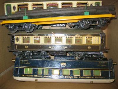 Appraisal: Six playworn Hornby No coaches comprising two wagon kits two