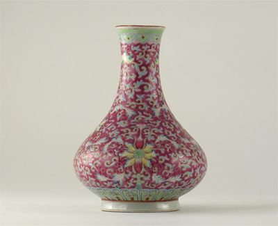 Appraisal: A Chinese famille rose pear-shaped vase decorated with long life