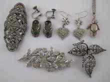 Appraisal: A mixed lot of paste set jewellery including a white