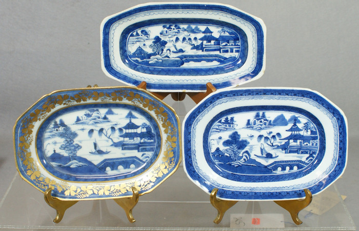 Appraisal: Chinese Export porcelain Canton rectangular trays long one with later