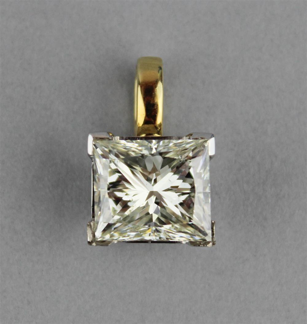 Appraisal: CARAT RECTANGULAR MODIFIED BRILLIANT CUT DIAMOND PENDANT RING GIA REPORT