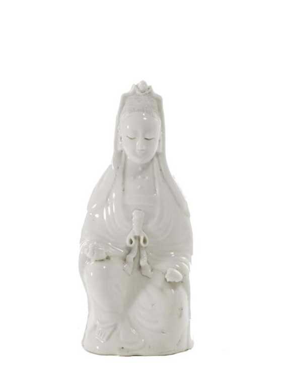 Appraisal: SITZENDE GUANYIN China Jh H cm Blanc de Chine Aufgest