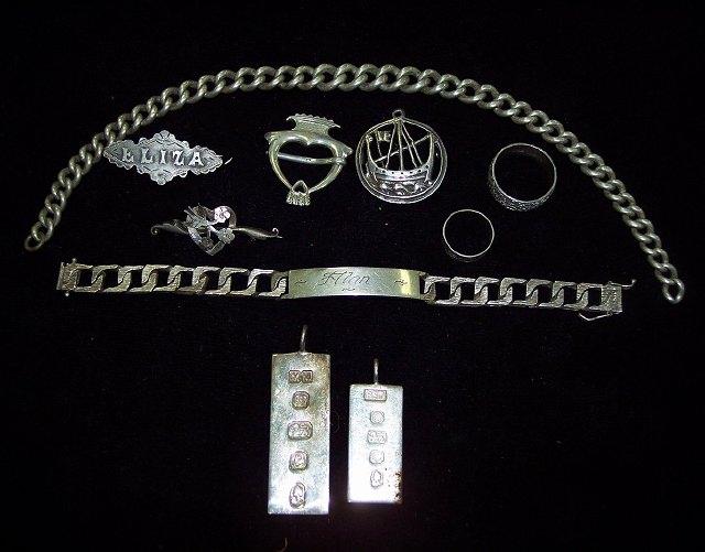 Appraisal: Sundry silver jewellery chains etc approximate weight gm oz