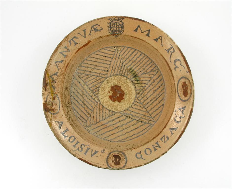 Appraisal: A large Italian pottery dish