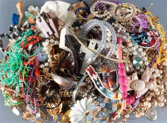 Appraisal: Assorted costume jewelry including bead necklaces rhinestone brooches and necklaces