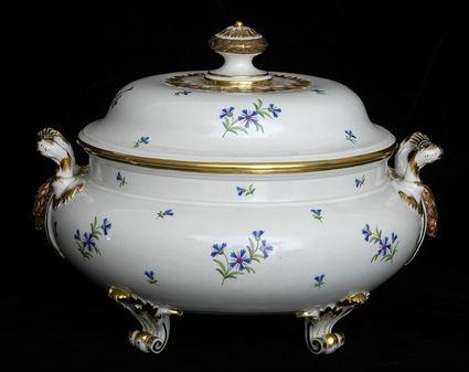 Appraisal: VIENNA PORCELAIN TWO-HANDLED TUREEN AND COVER The squat bowl with