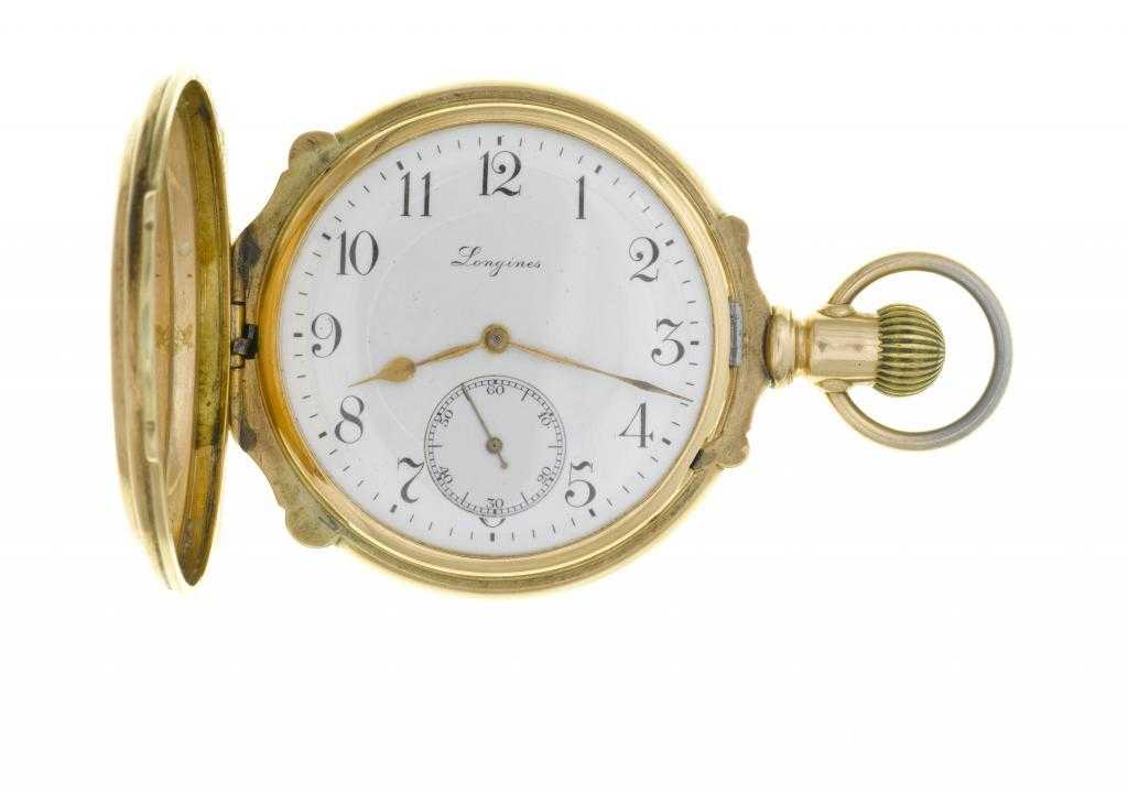 Appraisal: AN AMERICAN MARKET SWISS GOLD HUNTING CASED KEYLESS LEVER WATCH